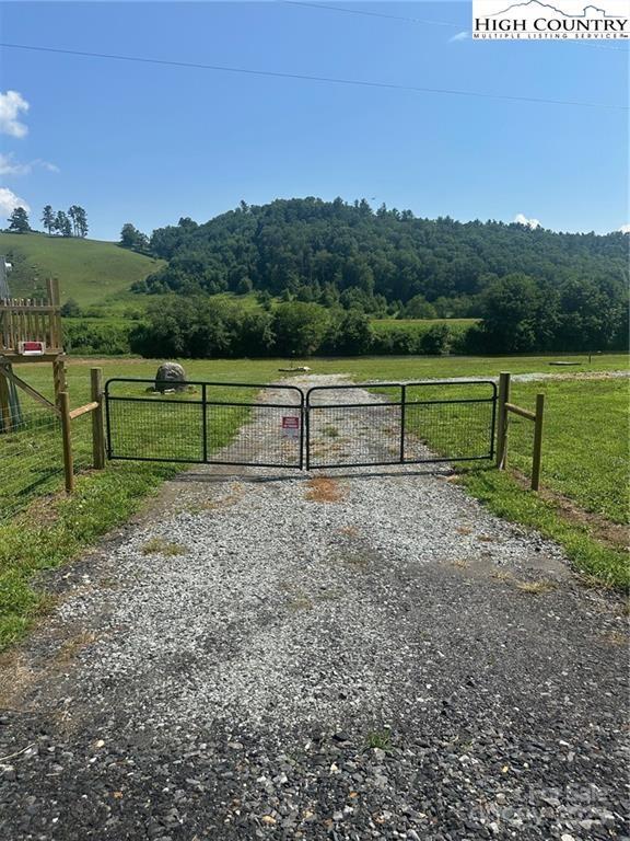 123 Railroad Grade Road