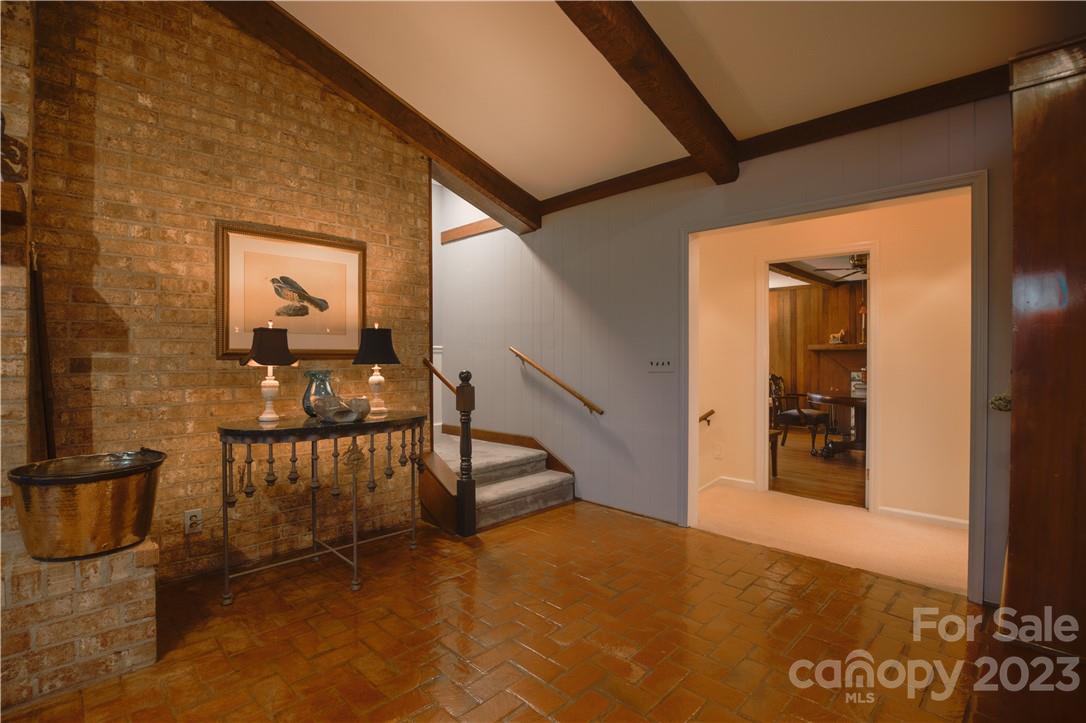 Red Fox - Residential