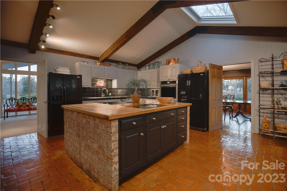 Red Fox - Residential