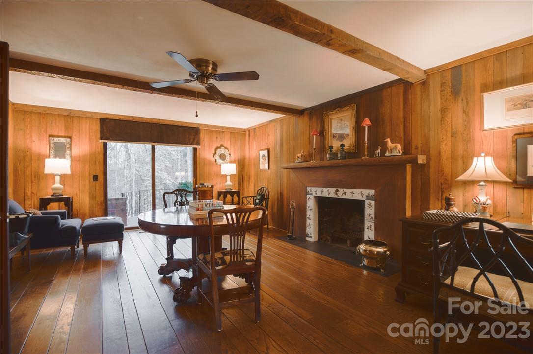 Red Fox - Residential