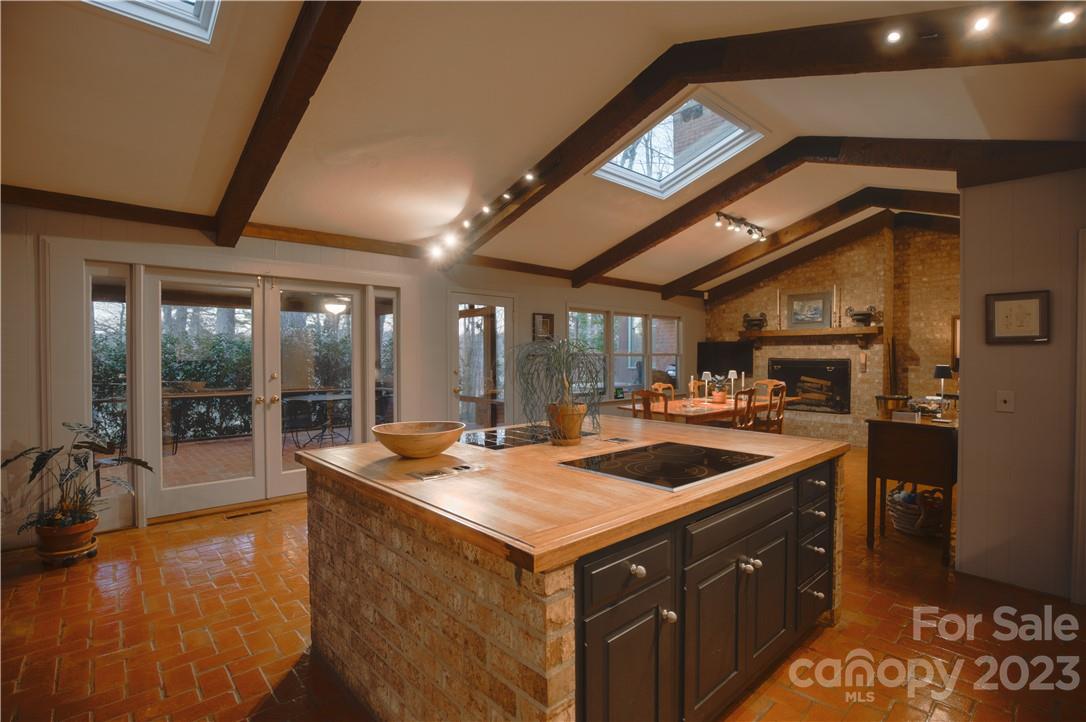 Red Fox - Residential