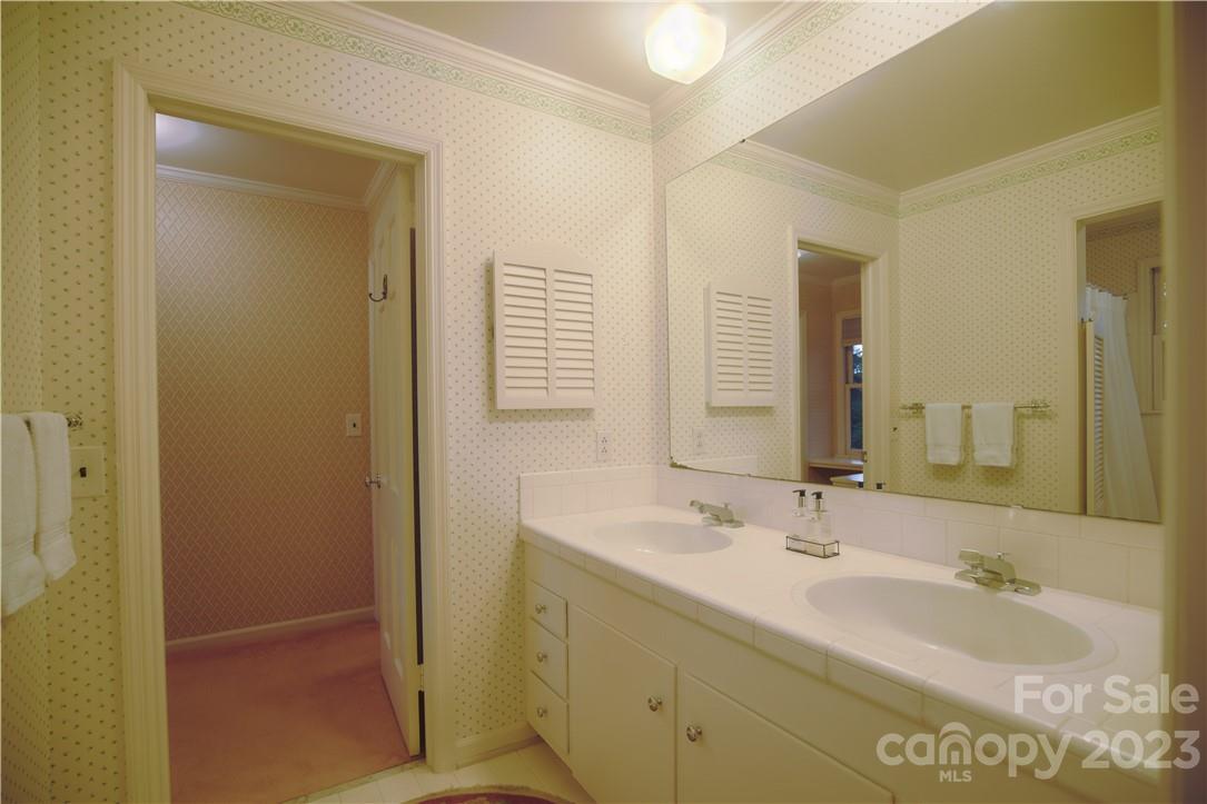 Red Fox - Residential