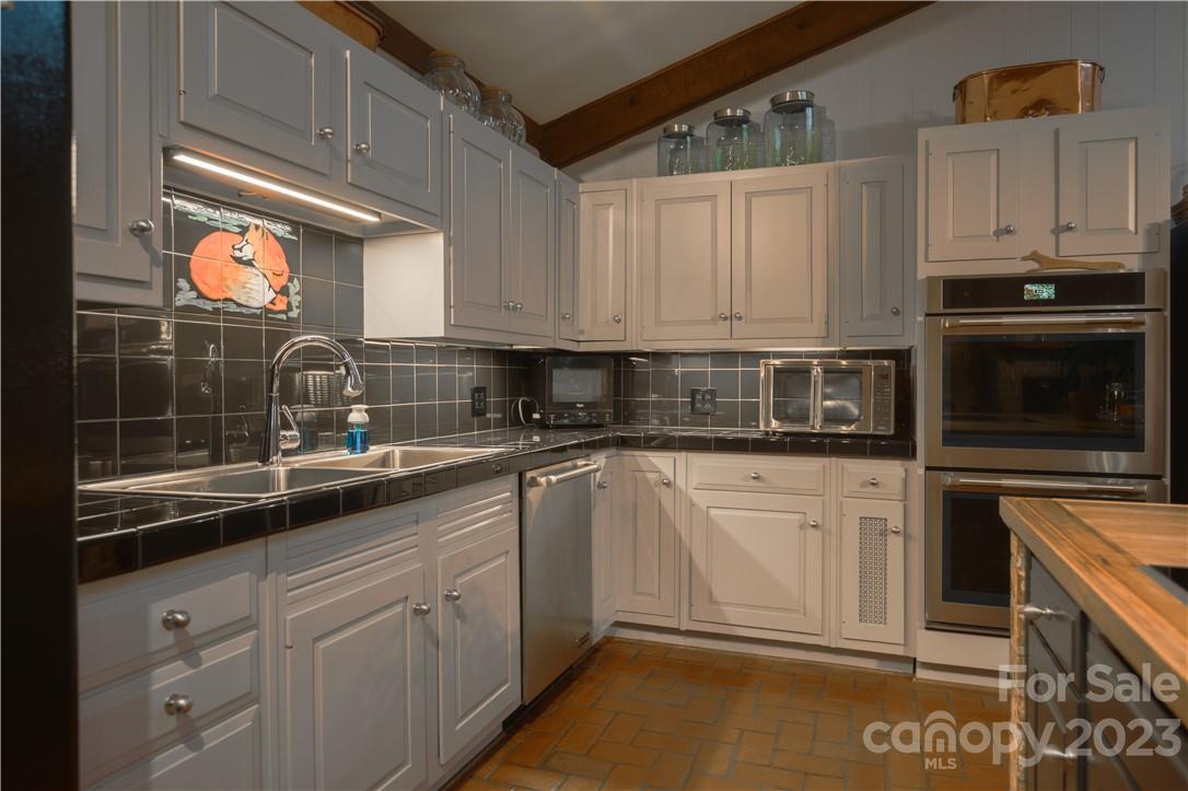 Red Fox - Residential