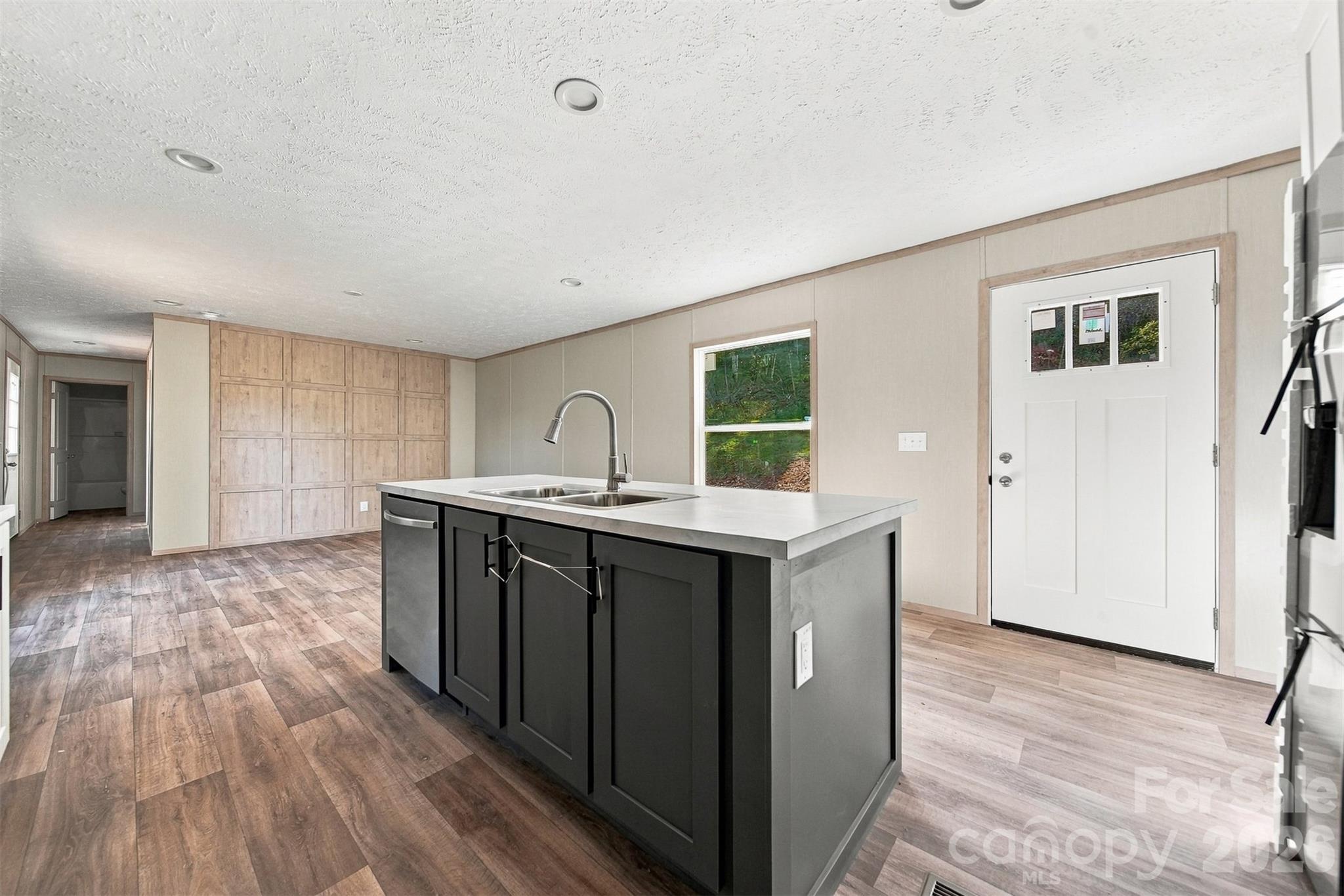 7499 Virginia Ridge