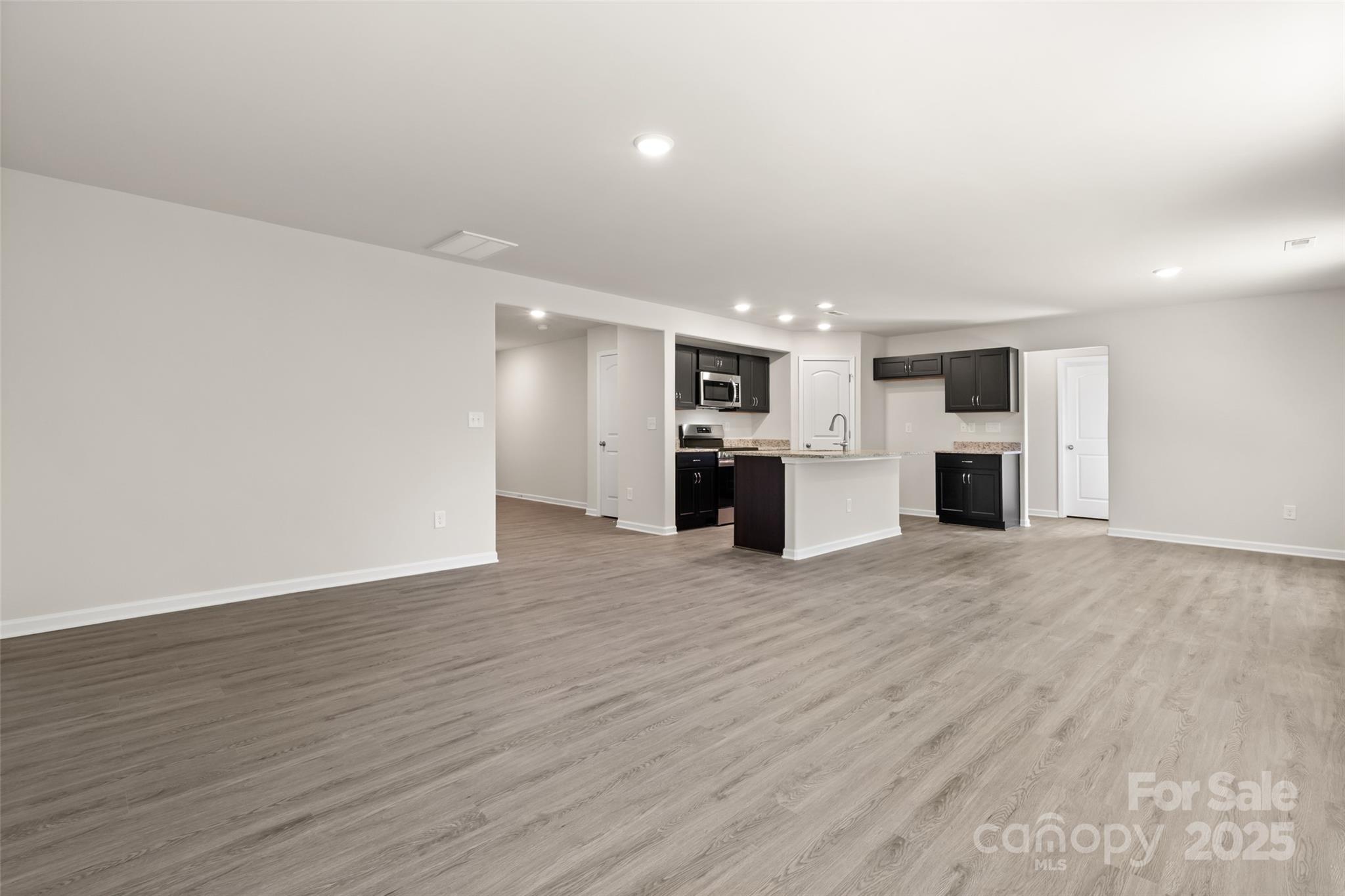 1528 University Drive