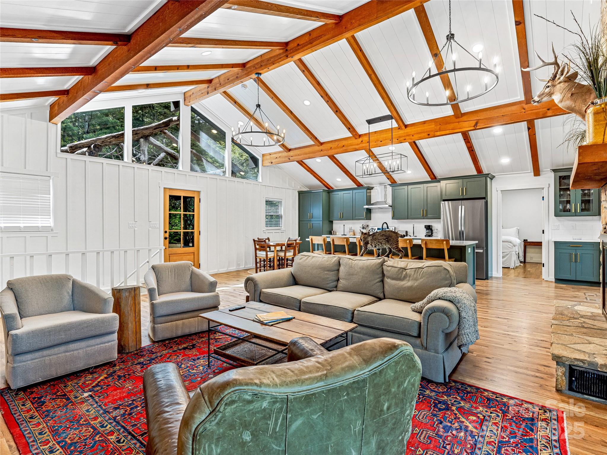 412 Cherokee Trace
