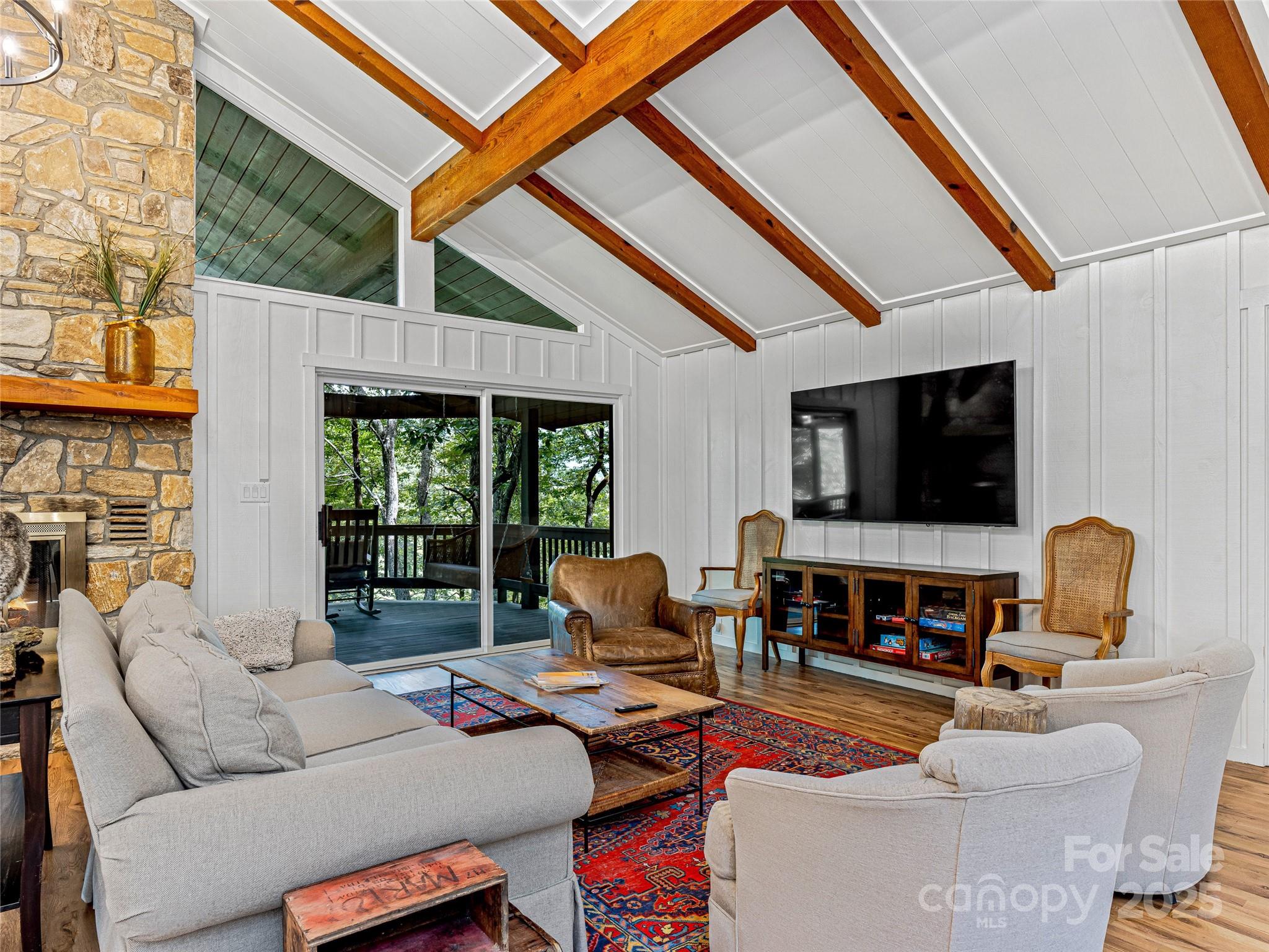 412 Cherokee Trace