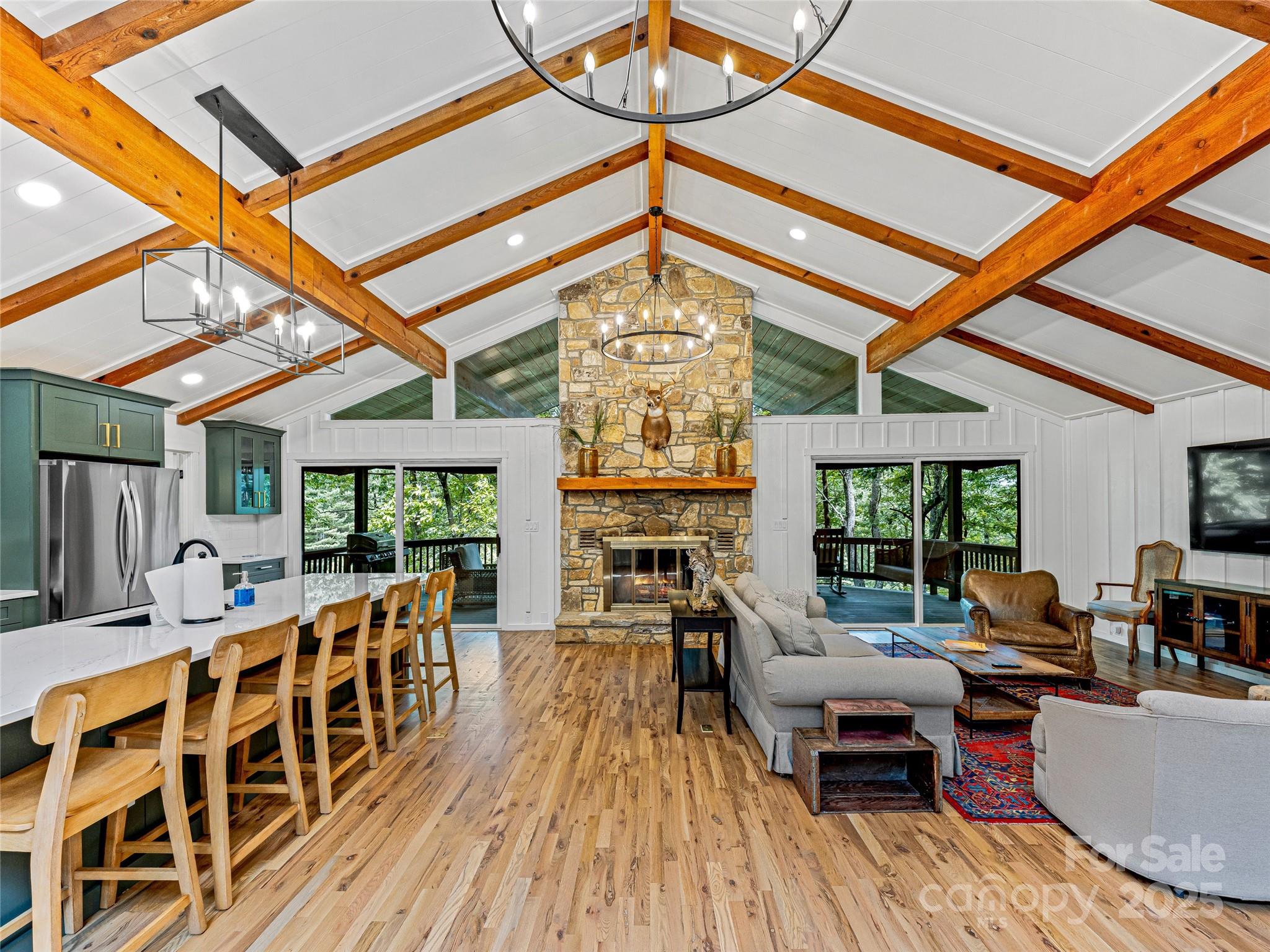 412 Cherokee Trace