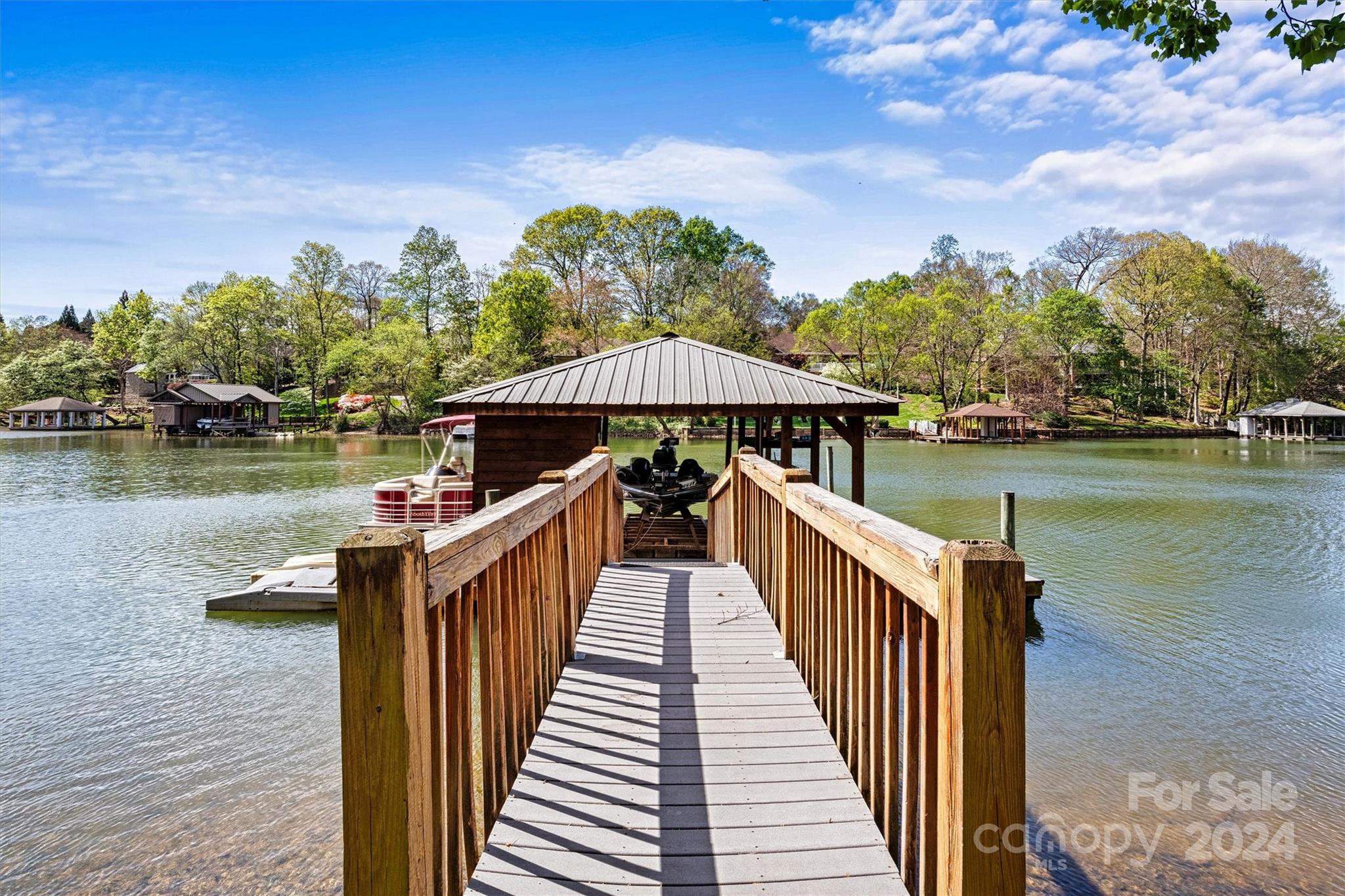 Moores Ferry - Residential