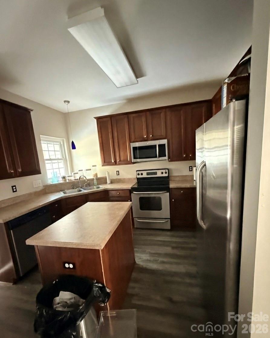 3107 Golden Dale Lane