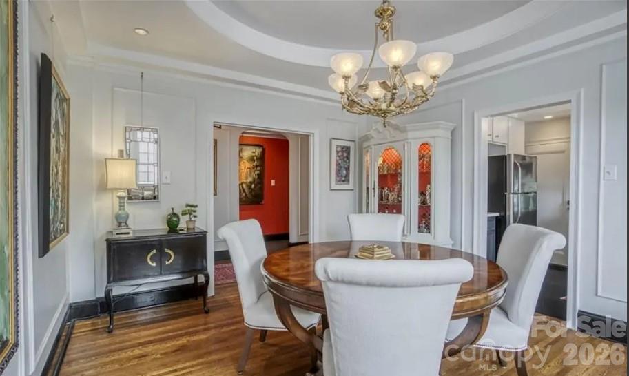 301 W 10th Street W 206