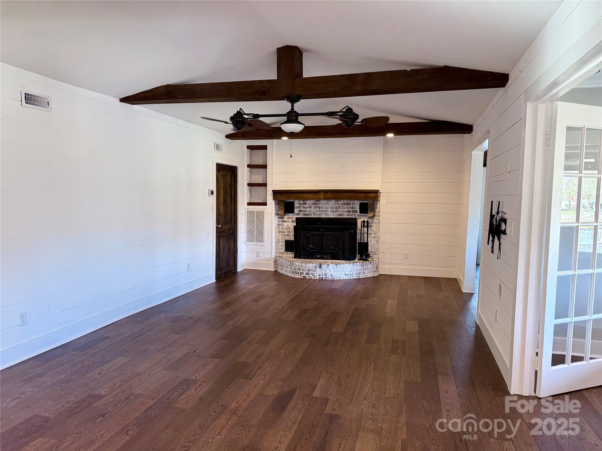 Riverfront - Residential