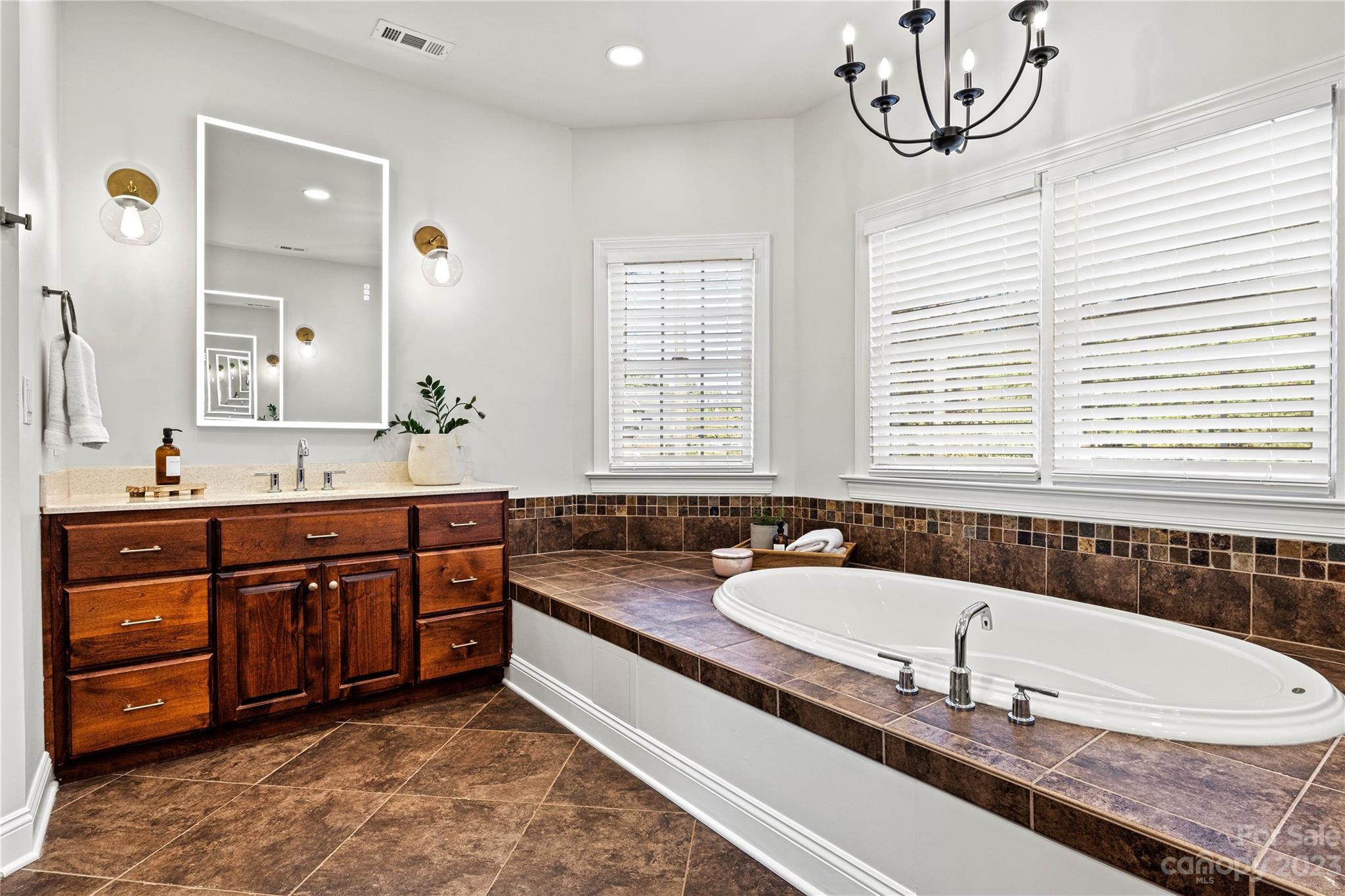 Verdict Ridge - Residential