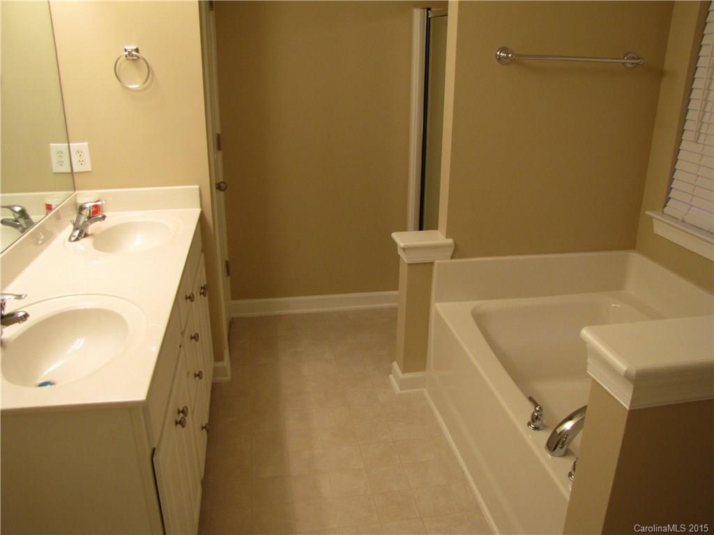 Riverwalk - Residential Lease