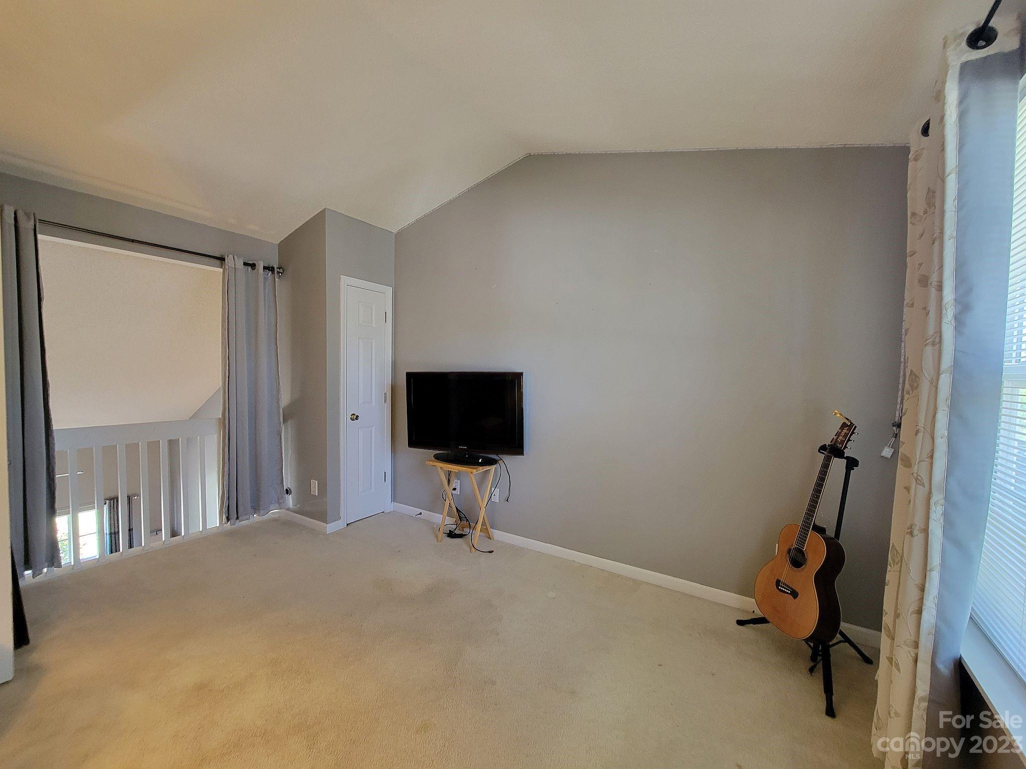 The Townes at River Crossing - Residential