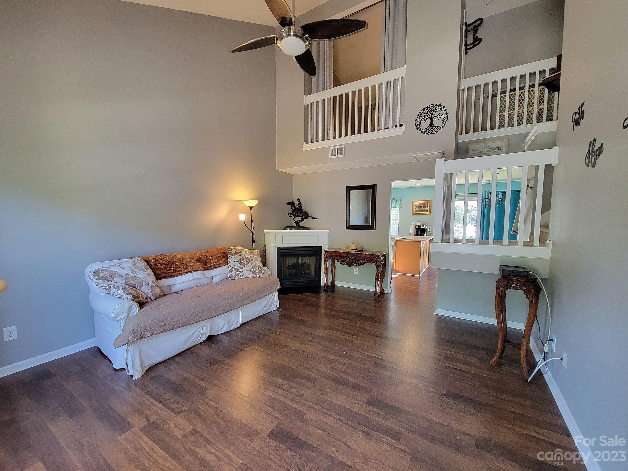 The Townes at River Crossing - Residential