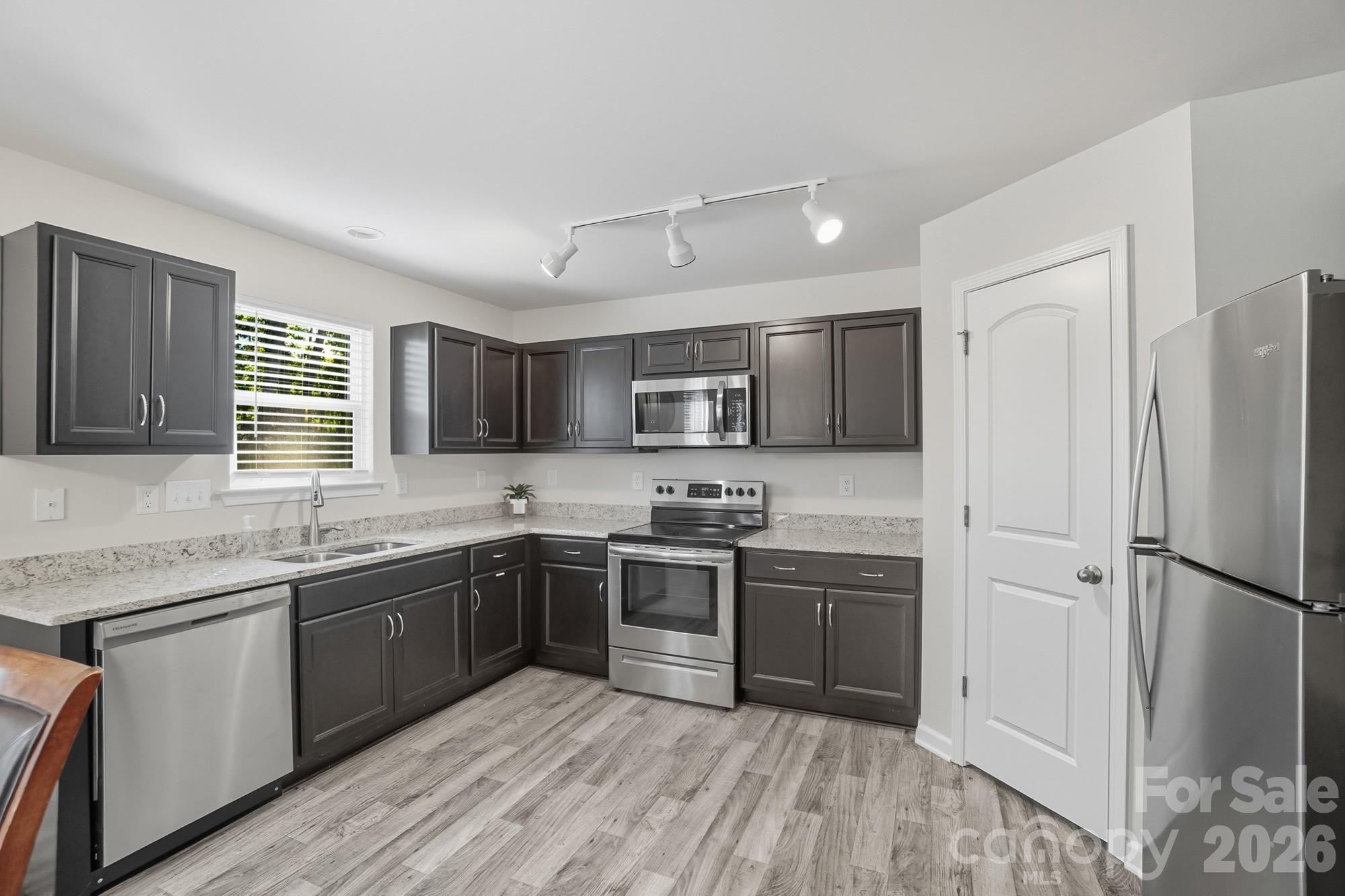 Lake Shore Estates - Residential