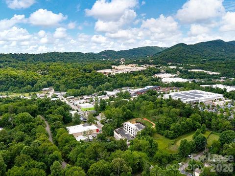 Photo of 76 Glendale Avenue #302, Asheville, NC 28803 (MLS # 4384768)
