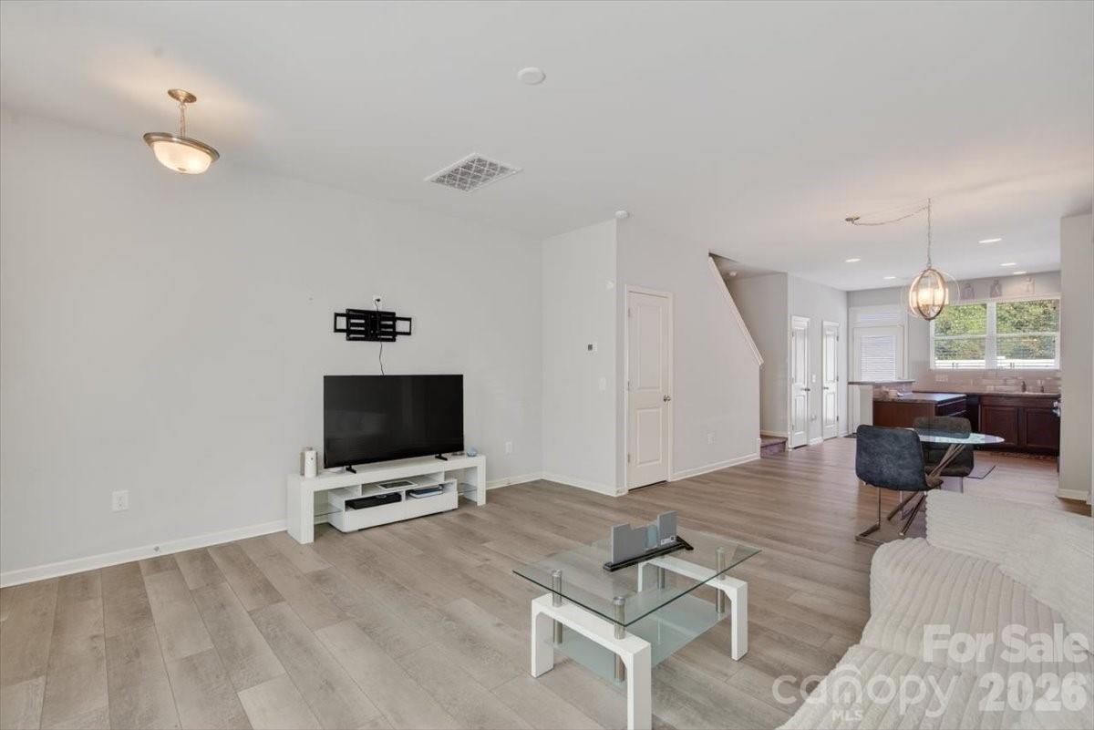 117 N Island Village Drive N