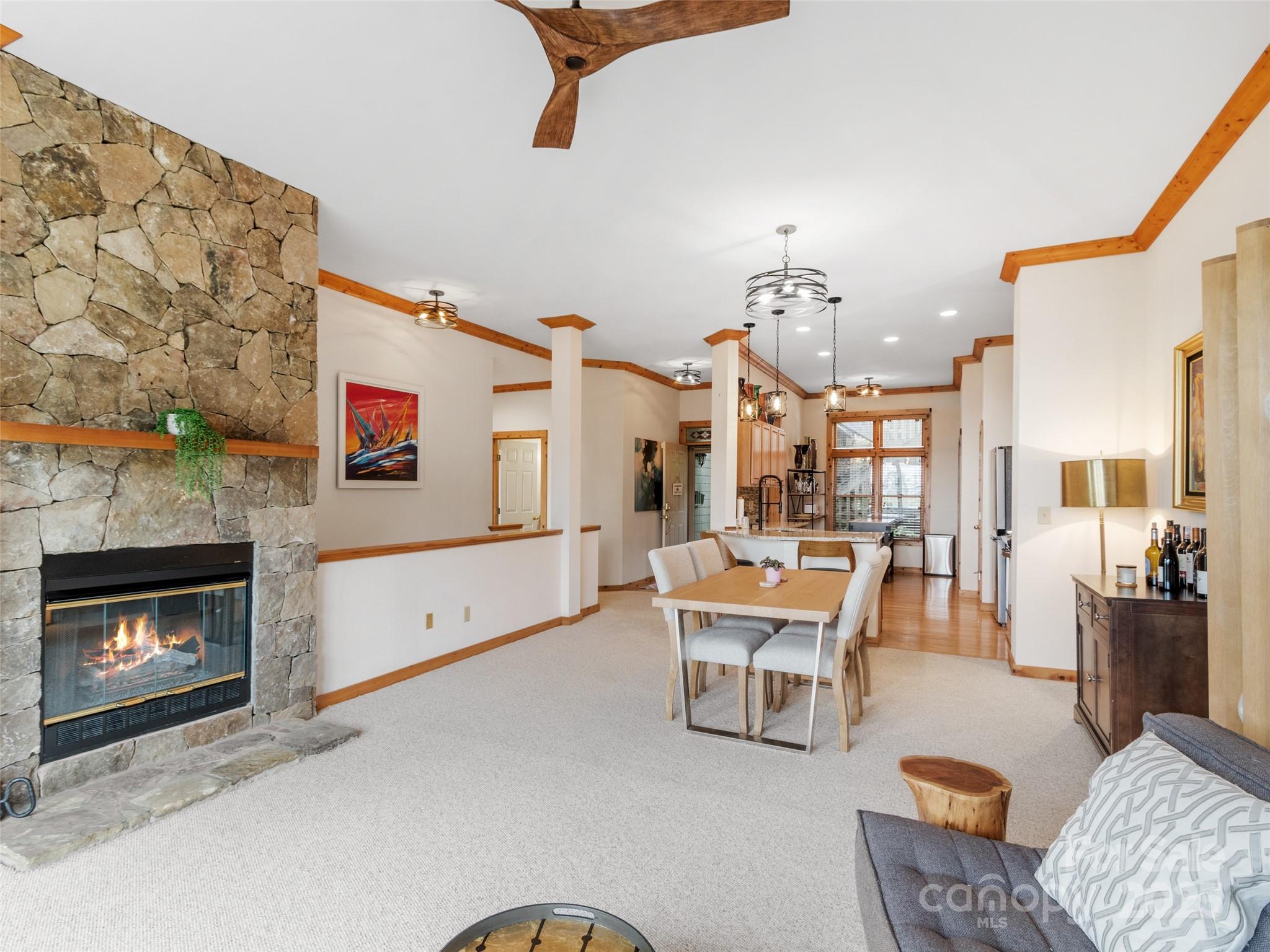 130 Stoney Falls Loop 2-102
