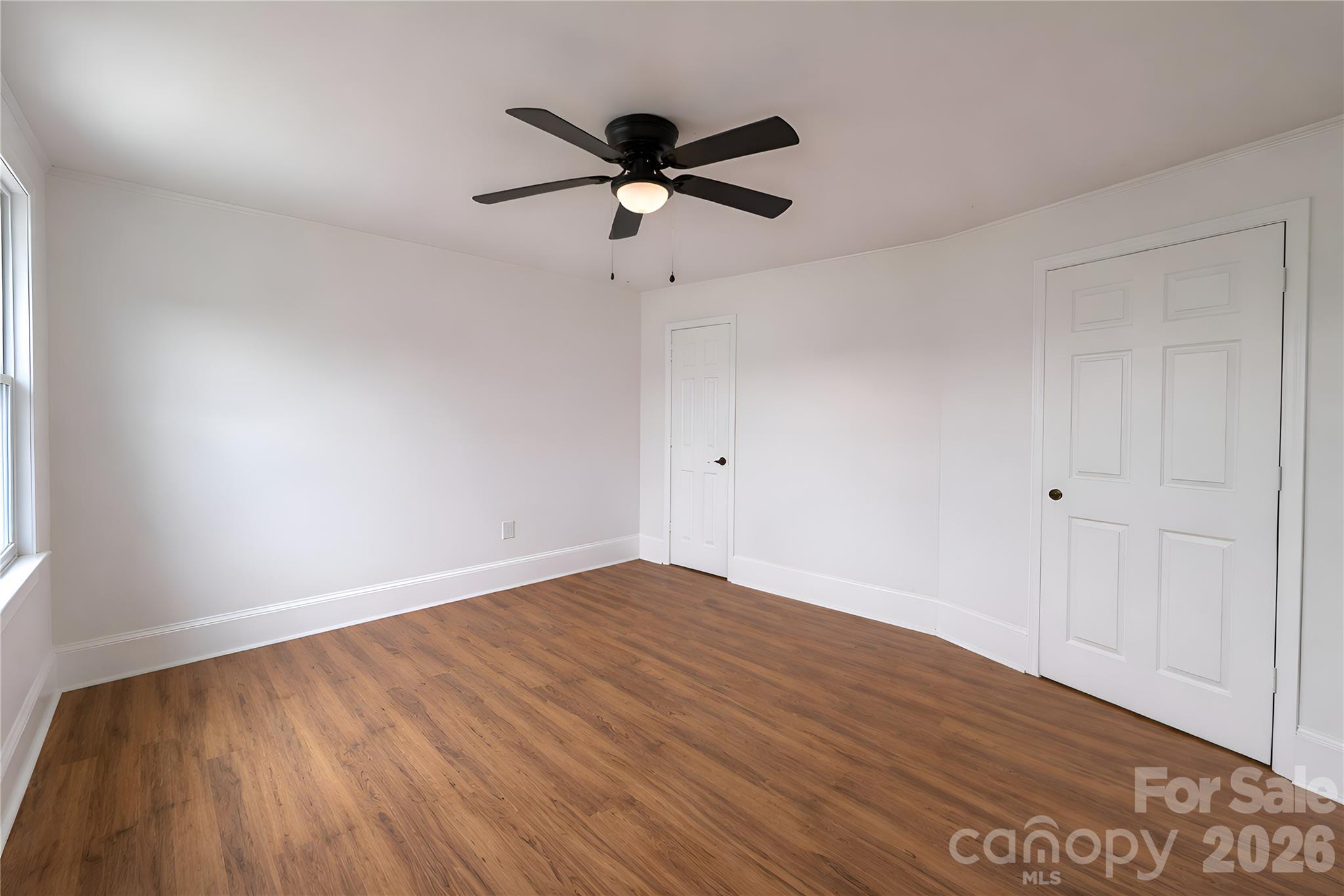 105 E Hartford Avenue