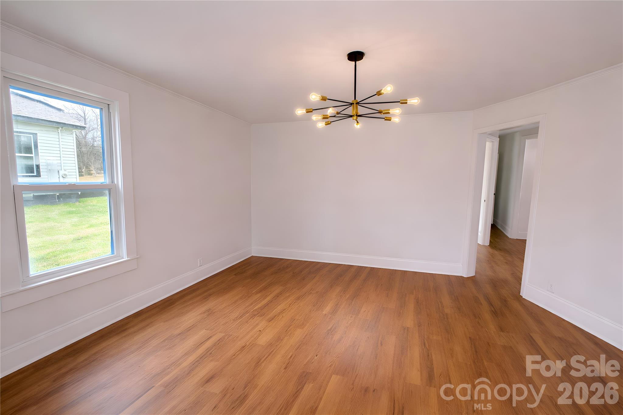 105 E Hartford Avenue