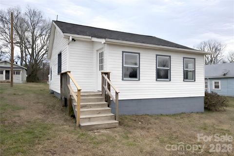 Photo of 105 E Hartford Avenue, Bessemer City, NC 28016 (MLS # 4340516)