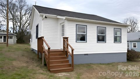 Photo of 105 E Hartford Avenue, Bessemer City, NC 28016 (MLS # 4340516)