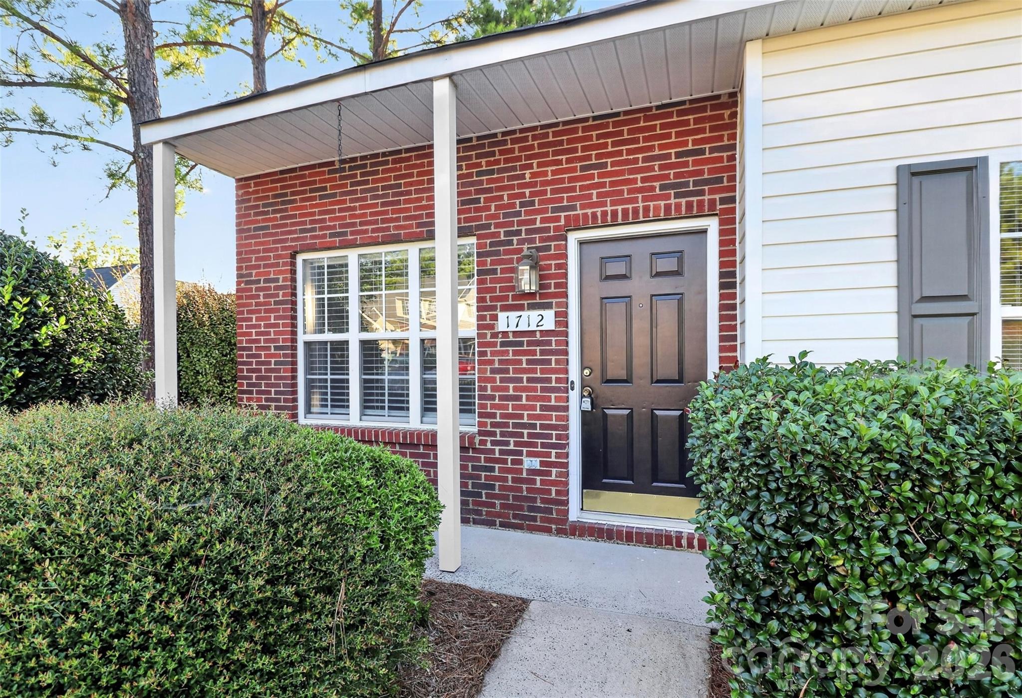 1712 Pergola Place