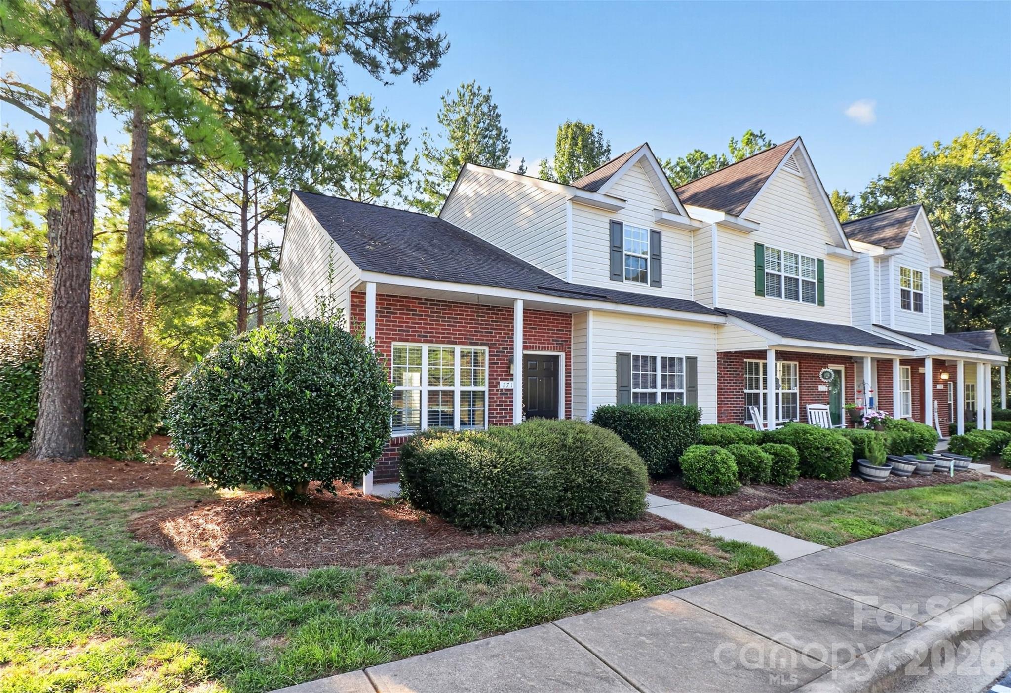 1712 Pergola Place