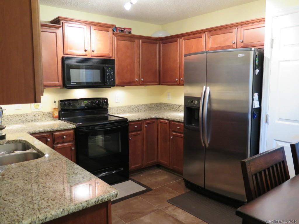 Avery Lake - Residential