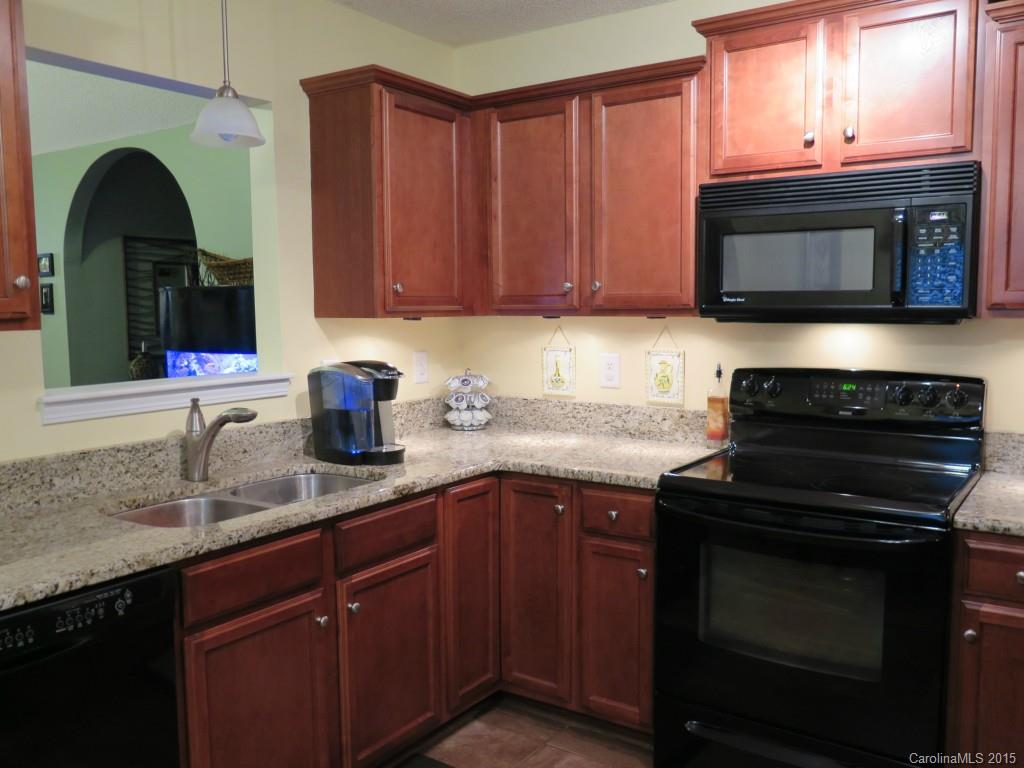 Avery Lake - Residential