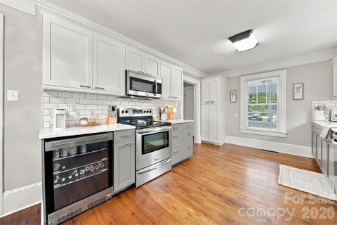 Photo of 1339 5th Street NE, Hickory, NC 28601 (MLS # 4433556)