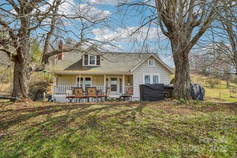 55 Jones Farm Drive Burnsville NC 28714