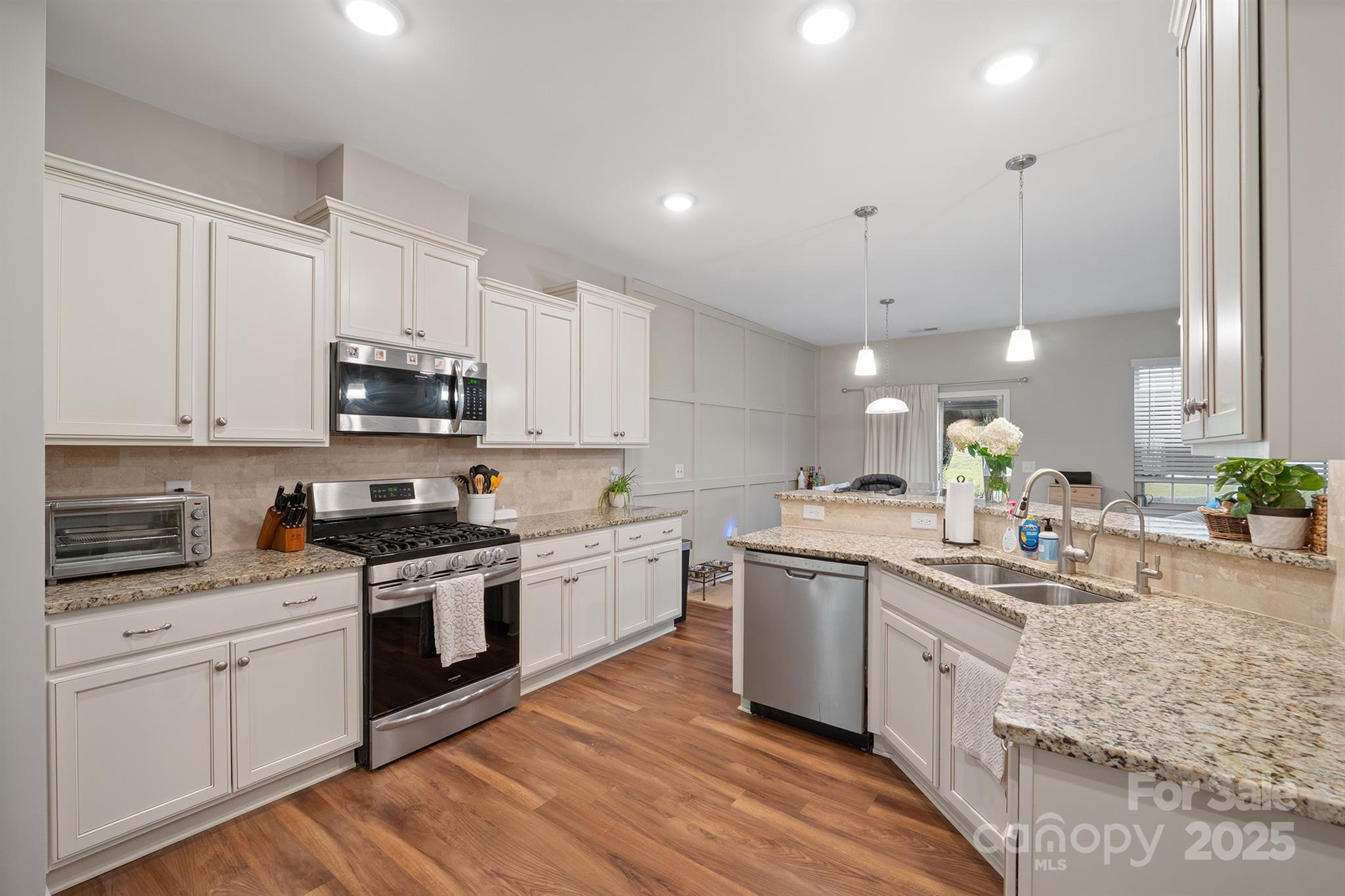 177 Falls Cove Drive