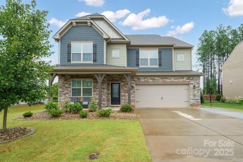 Photo of 177 Falls Cove Drive, Troutman, NC 28166 (MLS # 4290056)