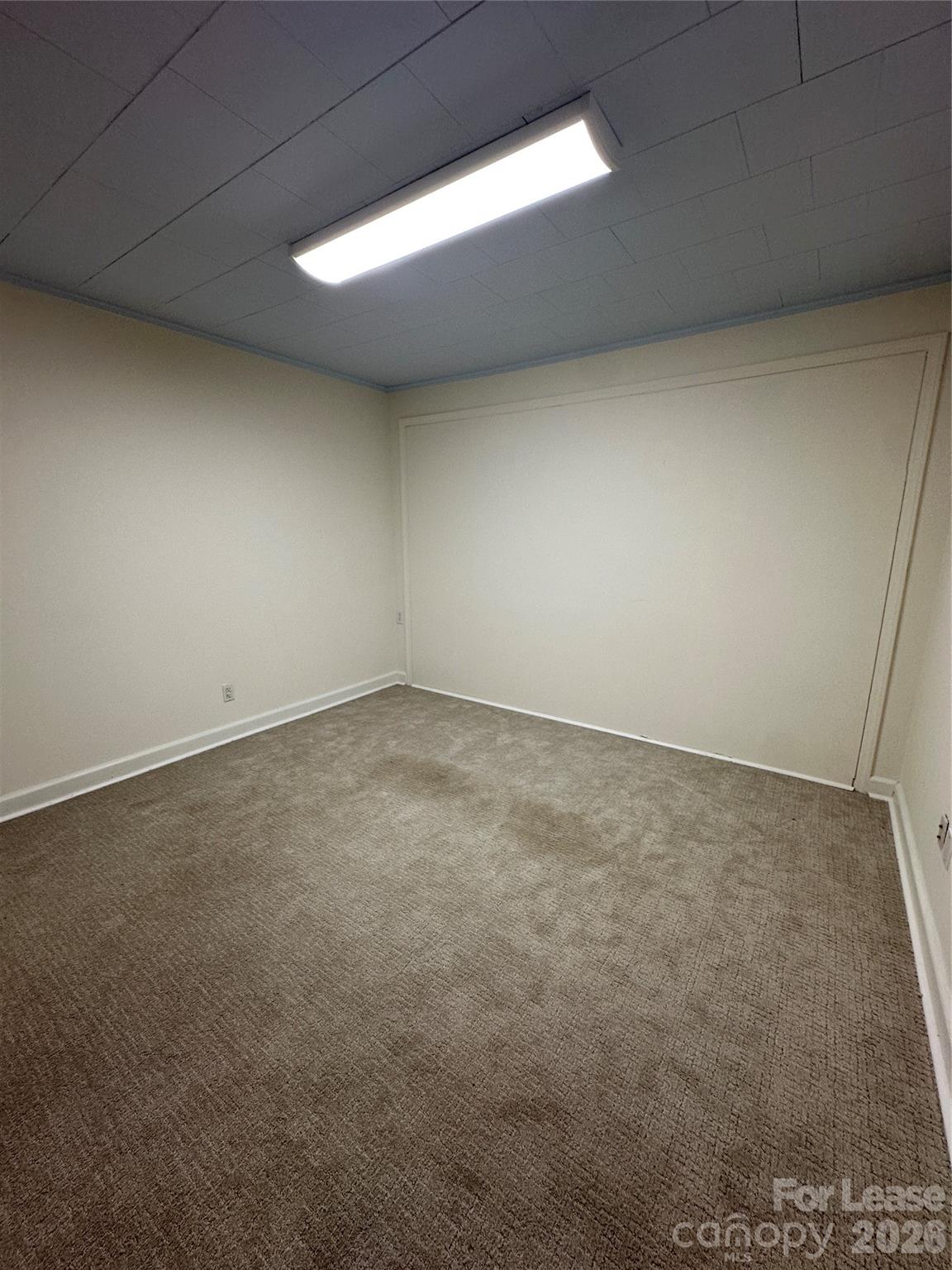 111 E Charlotte Avenue B2