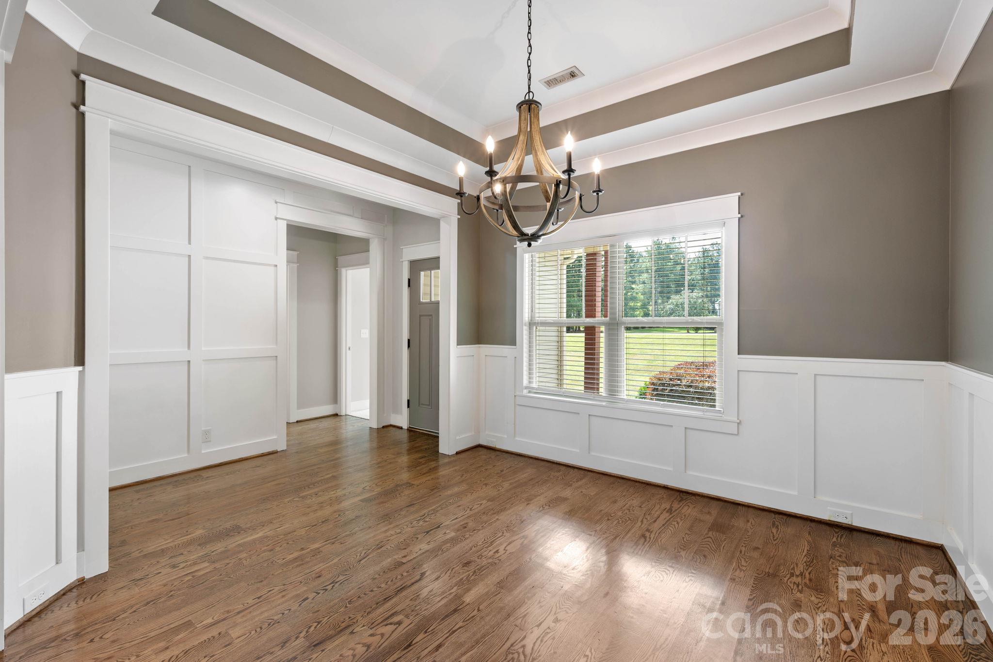 607 Zelkova Street