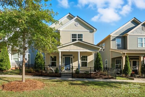Photo of 305 E Mckibben Street, Waxhaw, NC 28173 (MLS # 4310559)