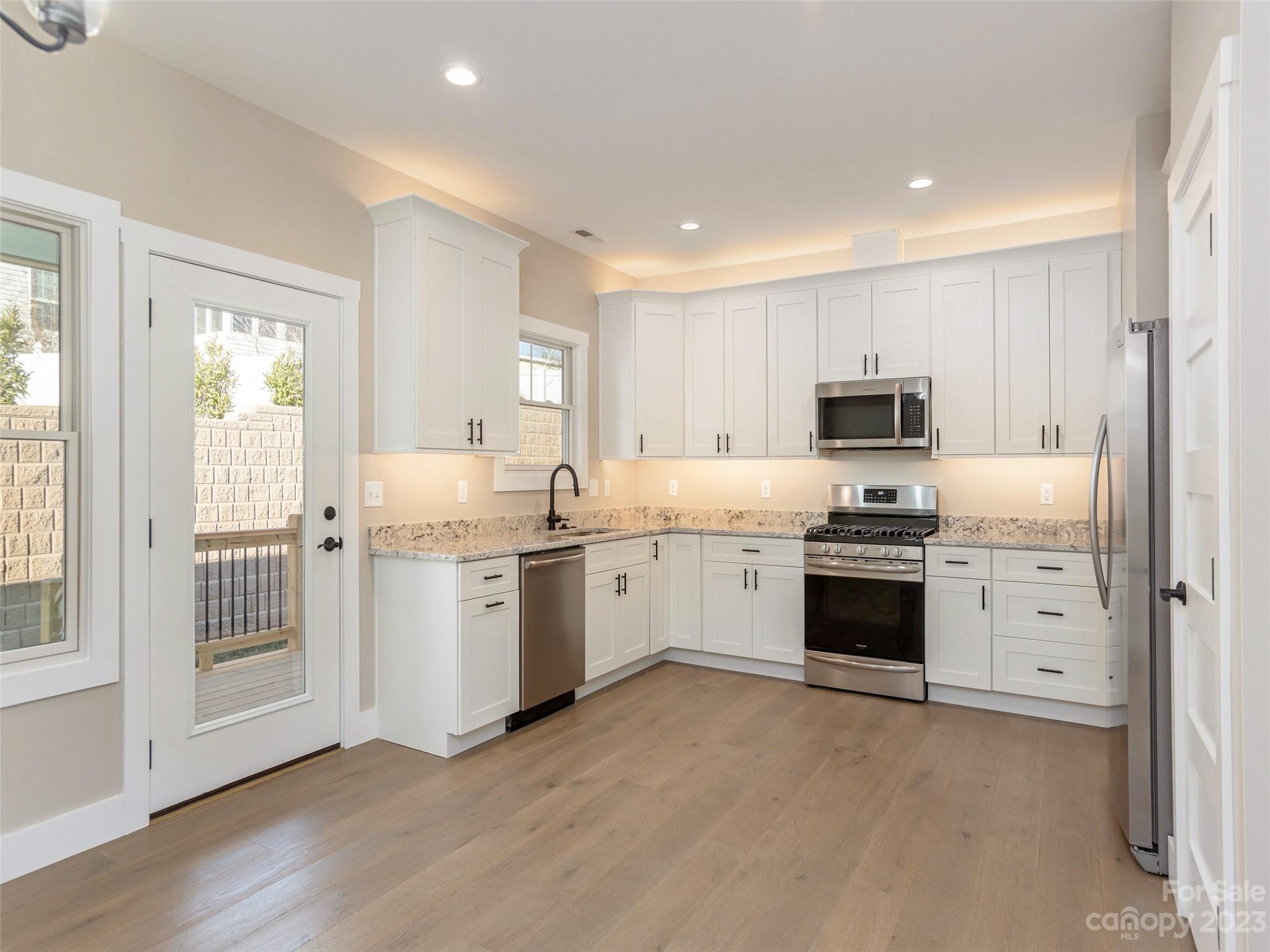 Olde Oak - Residential