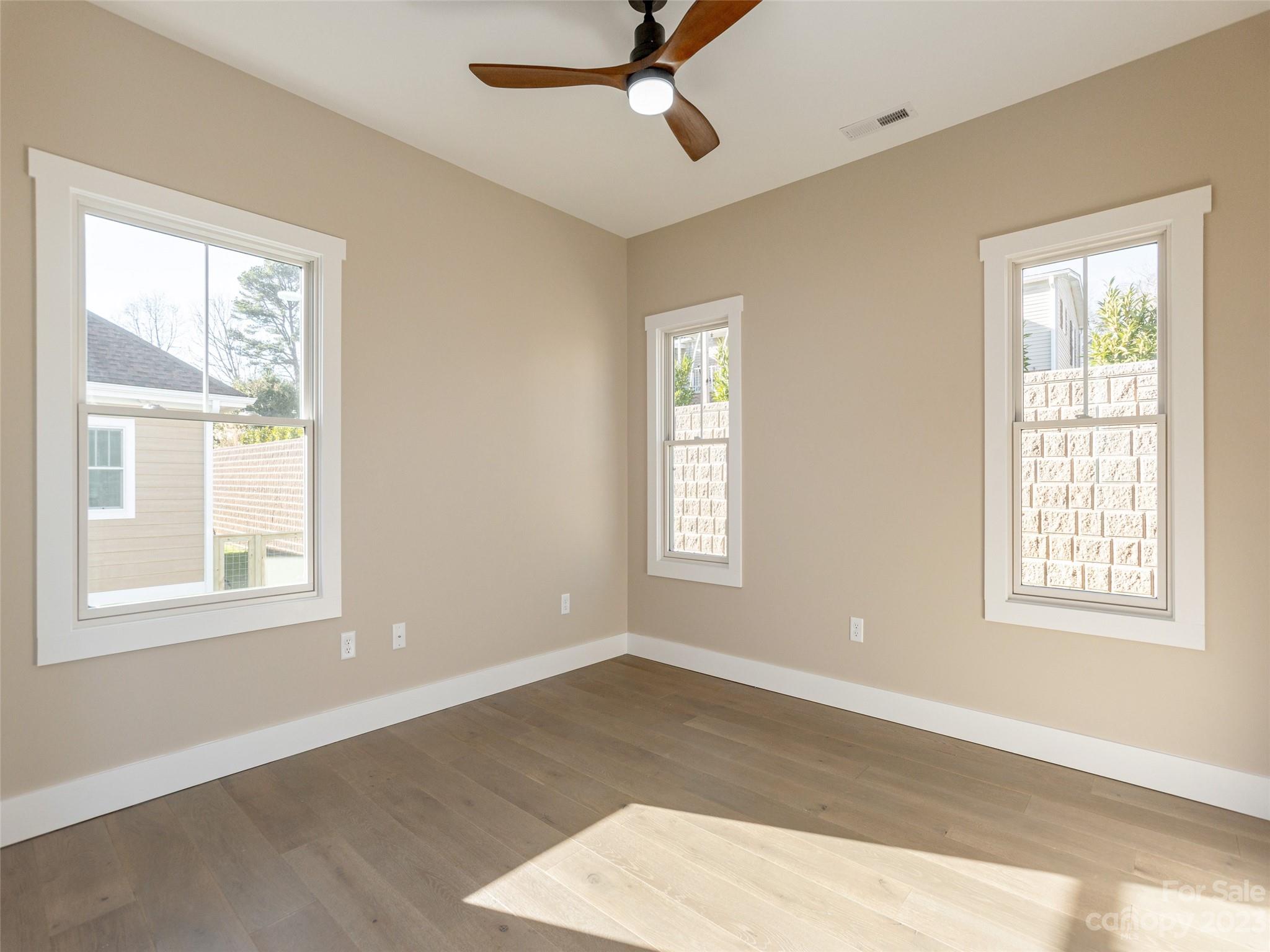 Olde Oak - Residential