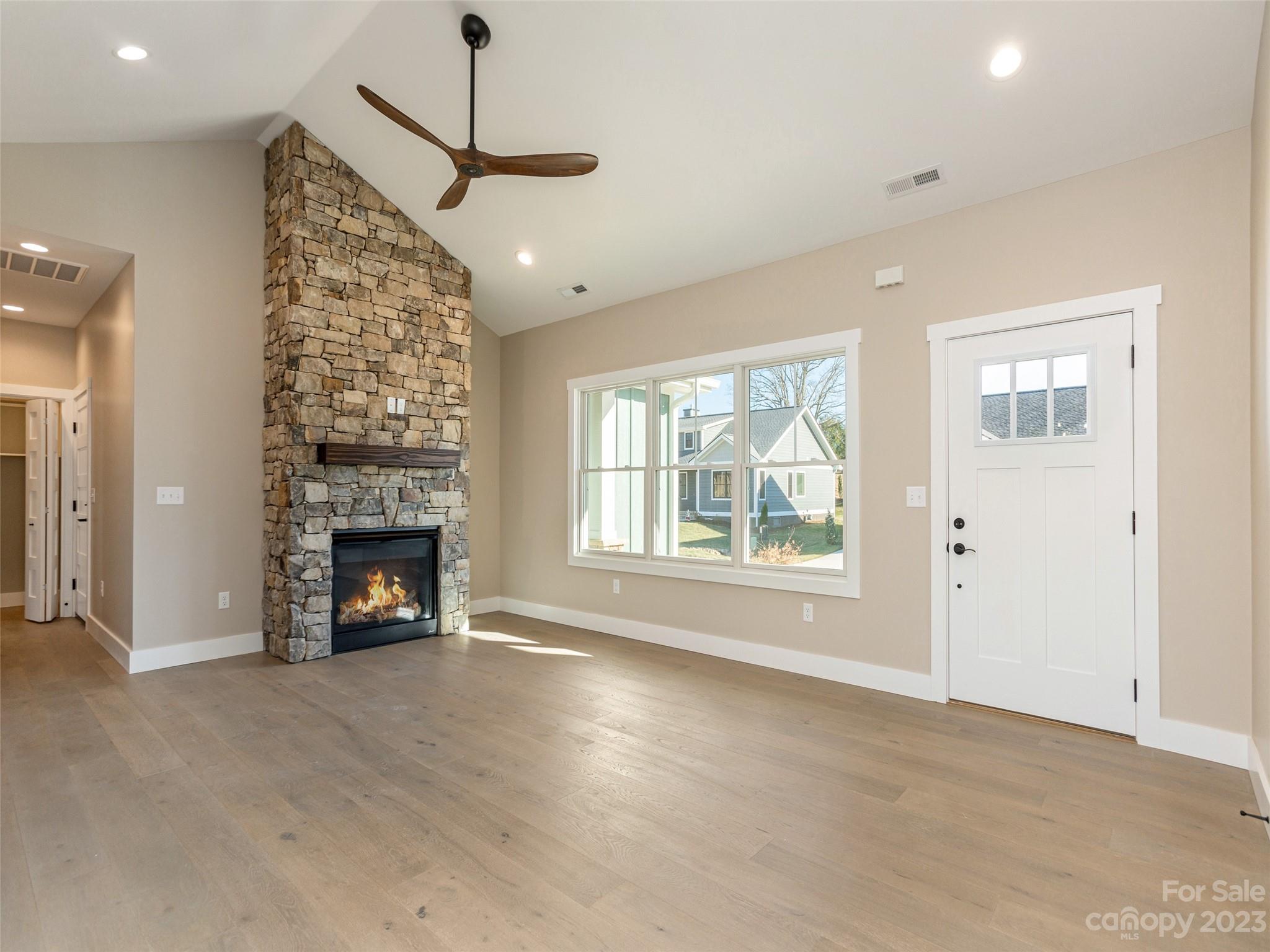 Olde Oak - Residential