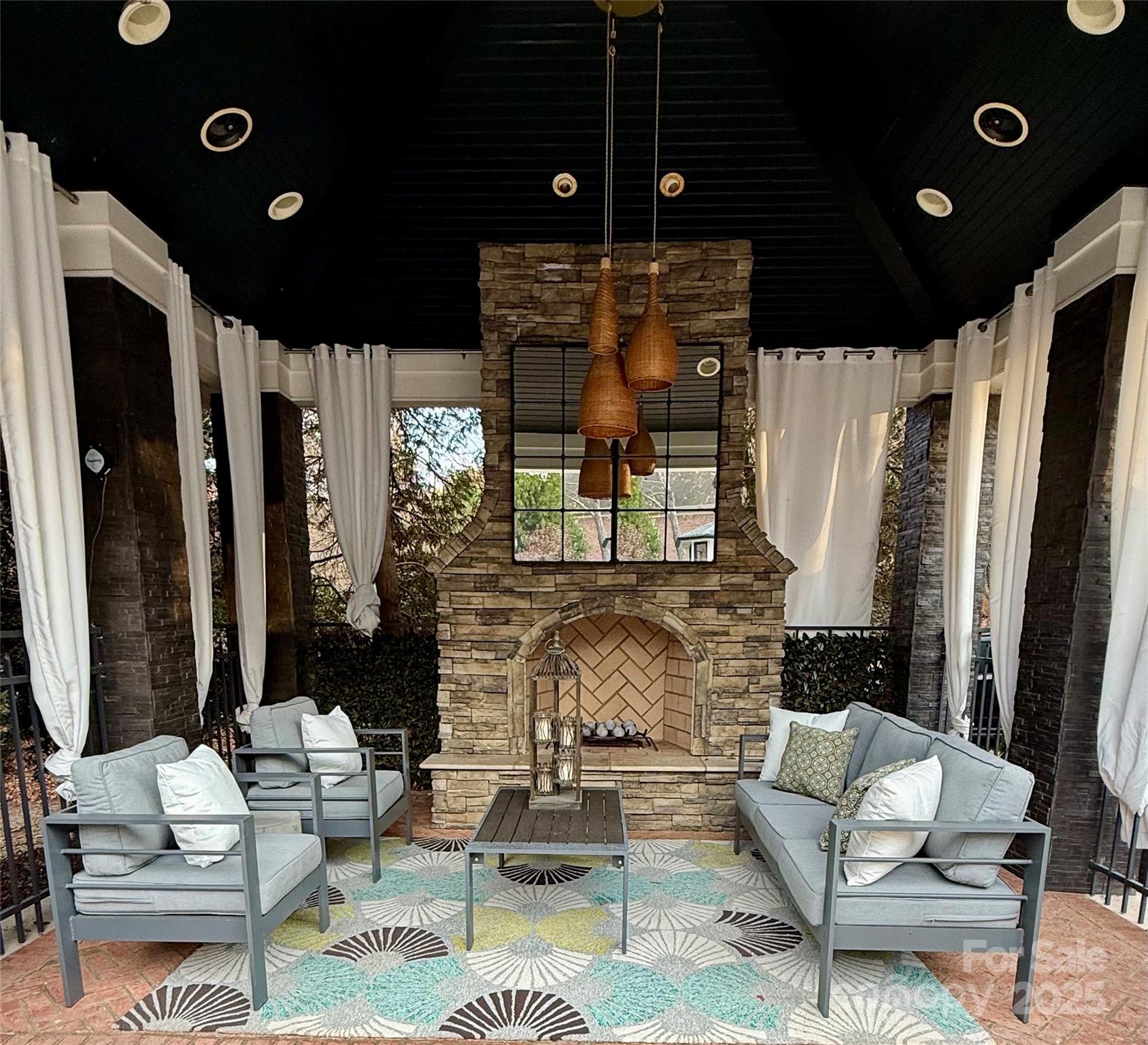 15611 Ballantyne Country Club Drive