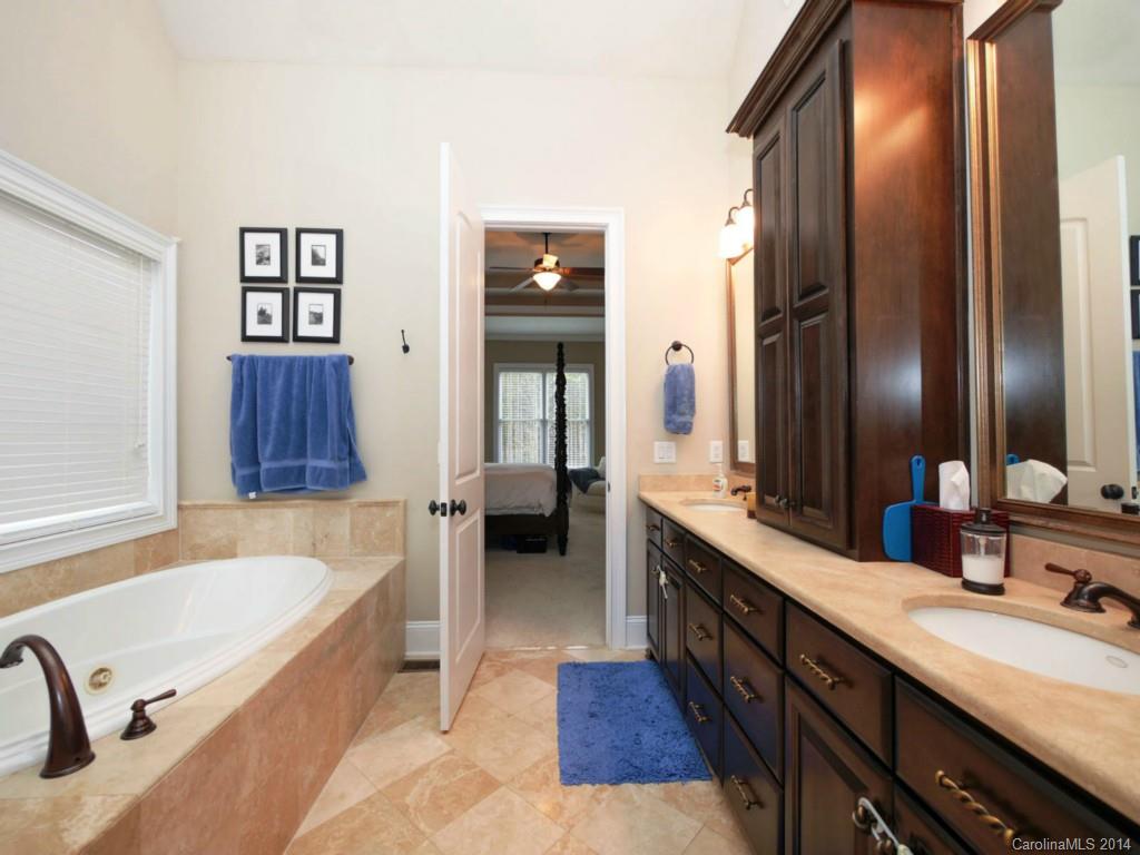 Woodleaf - Residential