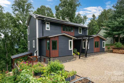 Photo of 322 Windswept Drive, Asheville, NC 28801 (MLS # 4408960)