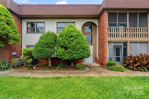 427 6th Avenue W Unit B-8 Hendersonville NC 28739