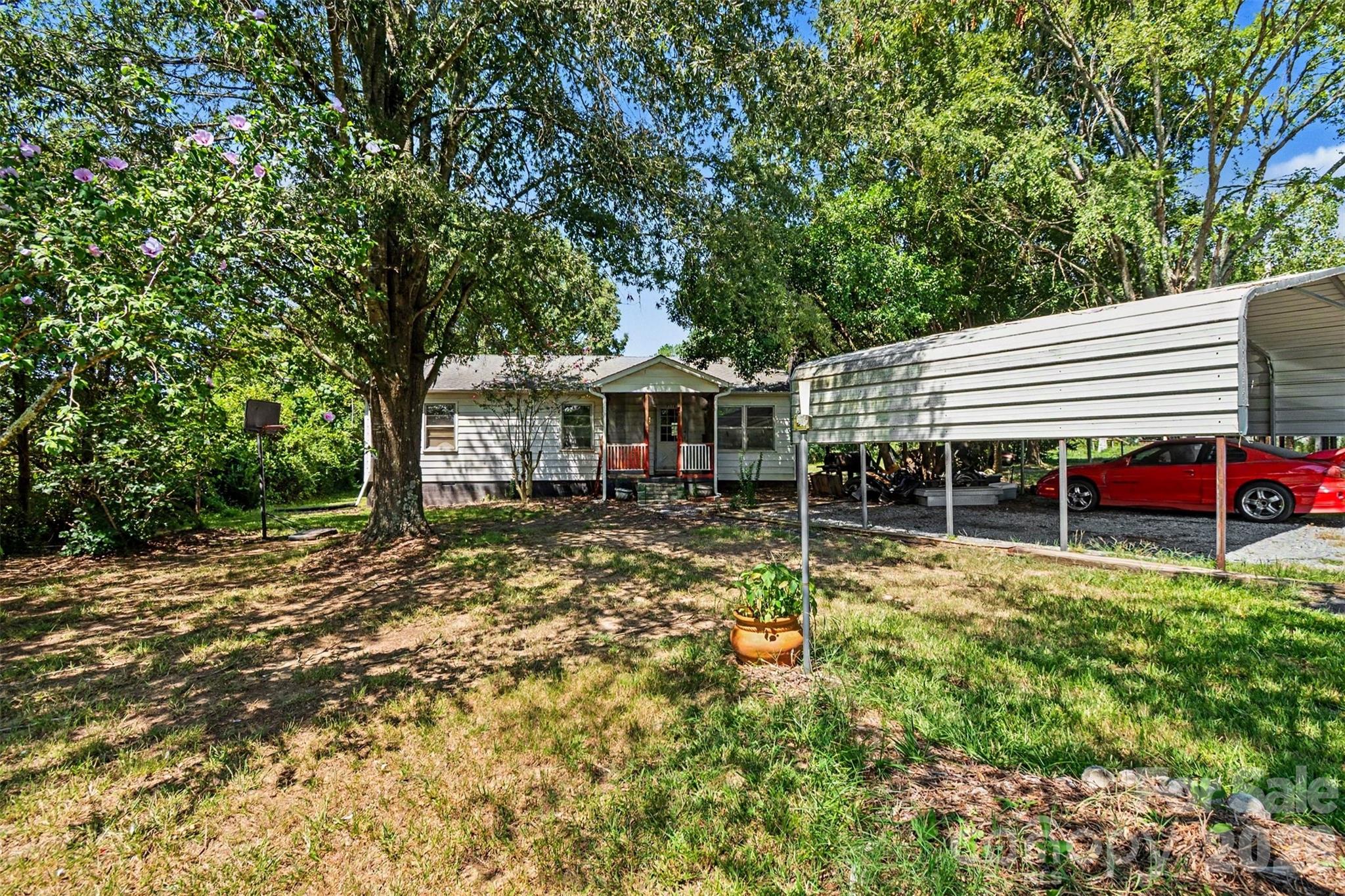 7218 Wolf Pond Road