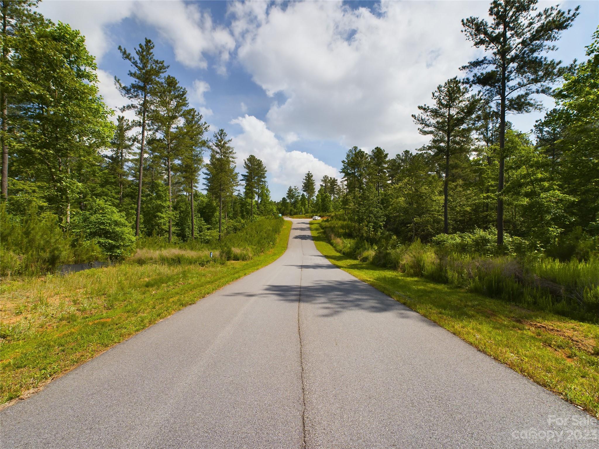 The Waterfront Club - Land
