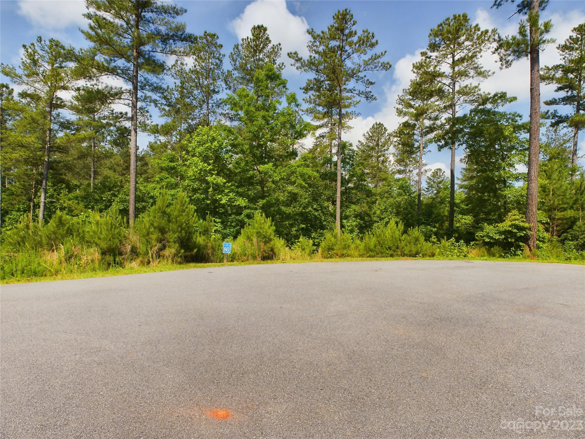 The Waterfront Club - Land