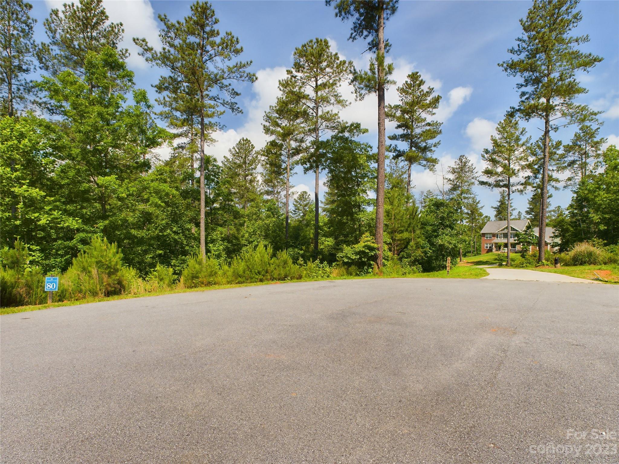 The Waterfront Club - Land